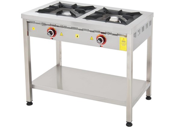 Cooker with Under Shelf